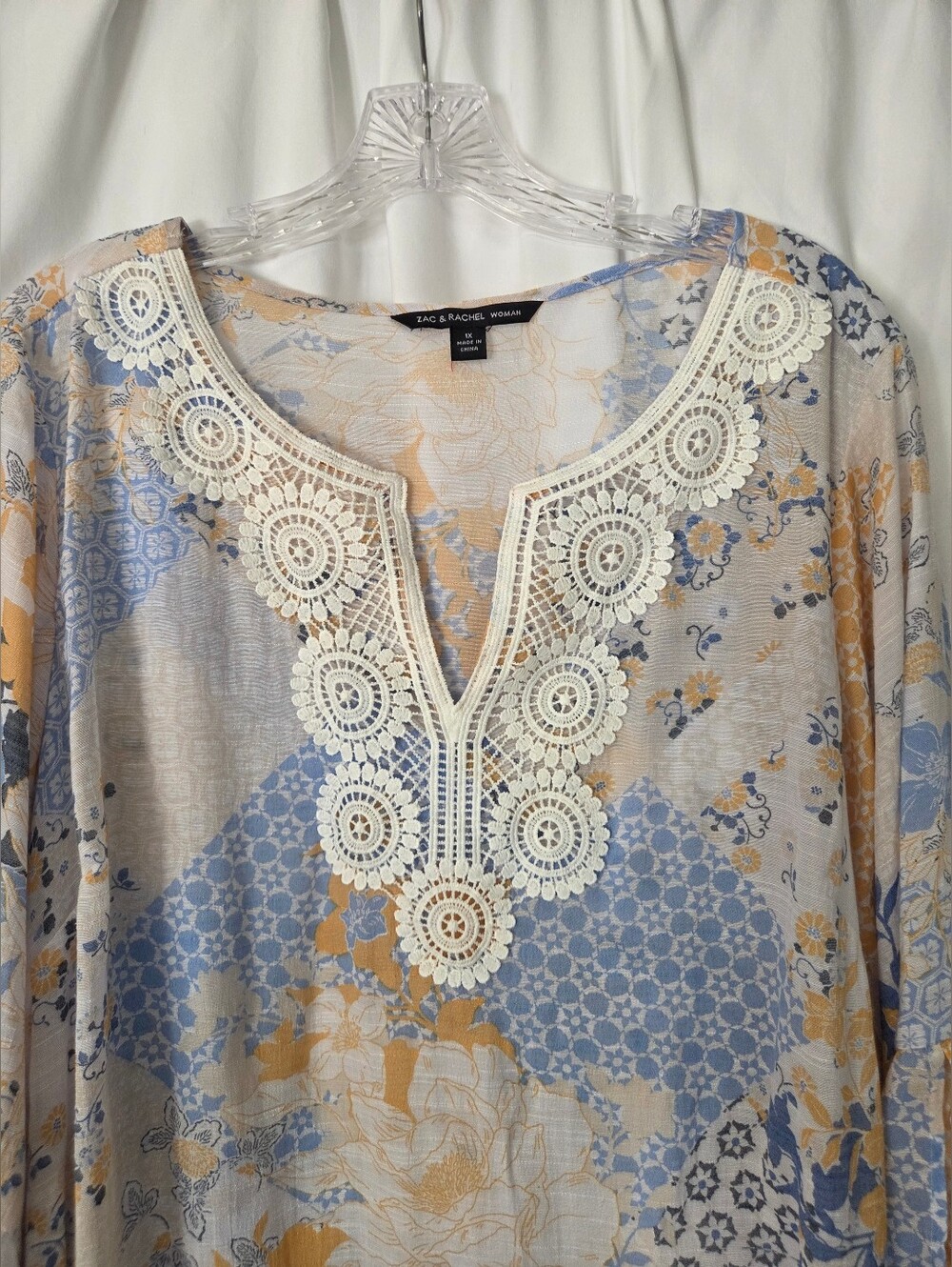 Zac & Rachel Patchwork Floral Tunic with Crochet V-Neck Sheer Blue/Cream Size 1X - Picture 2 of 8